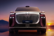 全尺寸旗舰SUV、国产“迈巴赫GLS”！岚图泰山内饰官图公布