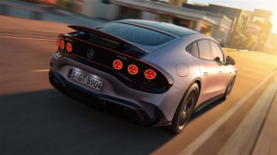 对标保时捷Taycan！奔驰AMG GT53四门轿跑亮相：仅10分钟补能534km