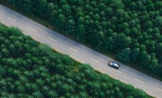 余承东亲当车模 享界S9T绿野仙踪实车曝光：带顶箱确实帅