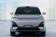 “9”字辈家族再添新成员！深蓝S09首发亮相：超5米豪华6座SUV