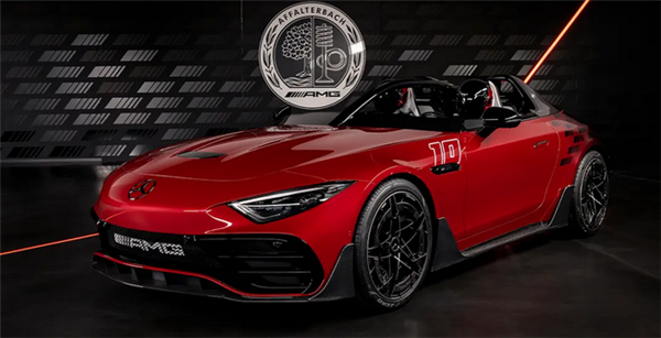 有钱人的大玩具!奔驰AMG PureSpeed上路测试:2025年全球首发