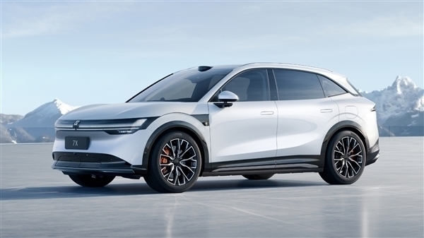 极氪全新爆品诞生!极氪7X上市24小时订单已超6000台