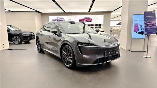 智界R7一天卖出2000辆 五天大定13000辆,智界R7为什么卖爆了