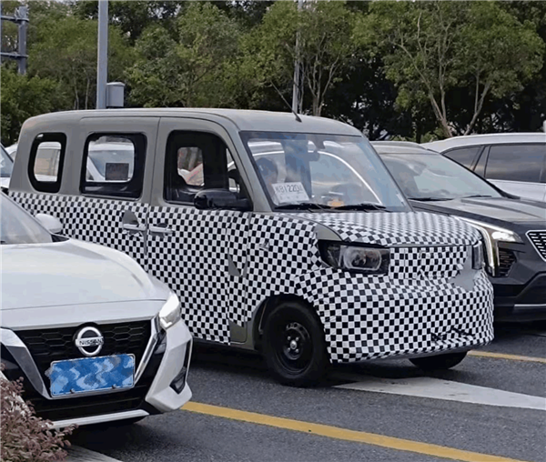 五菱宏光MINI EV加长版曝光:神似日本特产K-Car