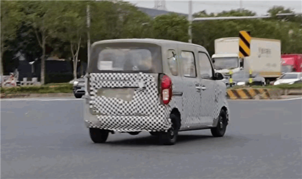 五菱宏光MINI EV加长版曝光:神似日本特产K-Car
