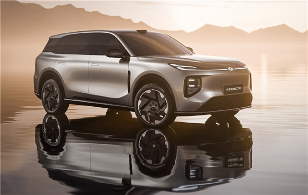 全球顶级大师创作 长安启源C798官图发布:三排座大型SUV