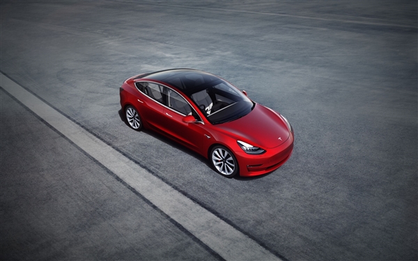 特斯拉再陷召回危机:近70万辆车受影响 涉Model 3和Model Y车型