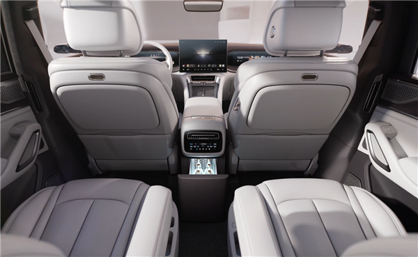 空间最大的比亚迪SUV!全国首台腾势N9正式到店:35.98万元起
