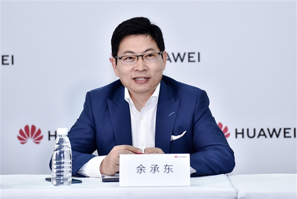 全球智驾看华为!余承东:我们智驾已实现全国都能开、有位就能停 L3就绪