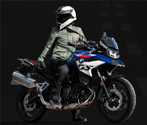 9.99万起 宝马F 800 GS探险摩托上市:895cc动力更猛了