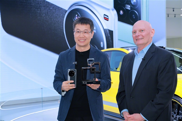 小米15 Ultra拿下MWC 2025“Best in Show”大奖:国产超高端被全球认可