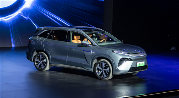 首搭兆瓦闪充功能!比亚迪汉/唐L EV 4月初上市 预售价27万元起