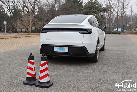 2025款特斯拉Model Y日常实用性测试报告