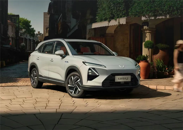 不到9万买家用插混SUV 新款五菱星光S上市:8.98万起