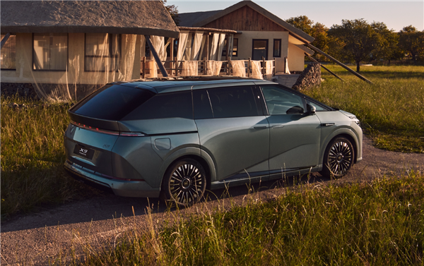 陈震开小鹏X9复刻闪灵事故 让某些自媒体破防了!小鹏高管回应