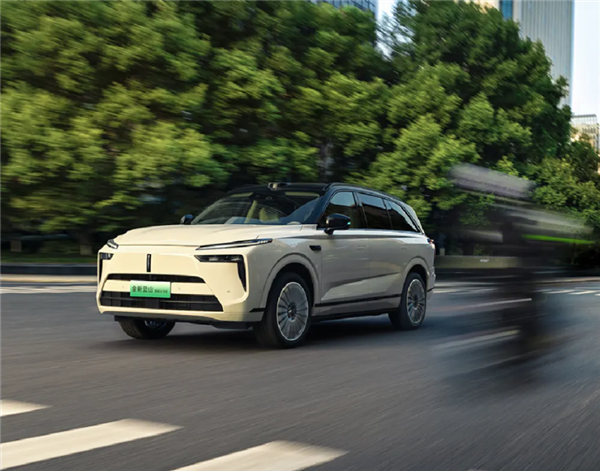 用嘴就能开车！魏牌全新蓝山智能进阶版上市：27.58万起