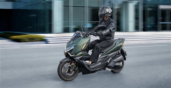 11800元 升仕150X龙骨踏板摩托掀桌 网友：炸了都夸它响