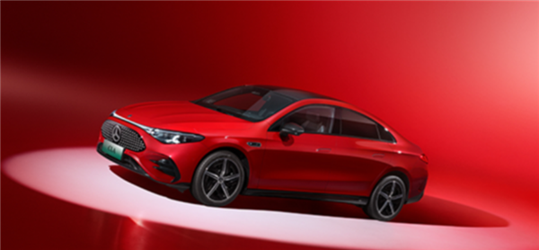 “会思考”的自动驾驶来了：奔驰CLA首家用上英伟达Alpamayo平台！